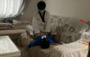 【足下生辉】跆拳道女同暴虐小偷（剧情、袜脚踩踏、羞辱、腿绞-字母网社区