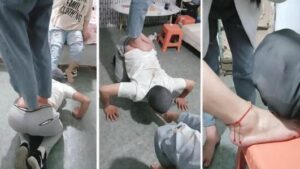 大小姐客厅转胯狗爬重度鞭打全体重踩踏白袜捂脸袜子塞嘴-字母网社区