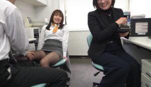 칫
