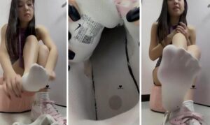 第一视角ccs女王运动鞋棉袜早些扑克游戏-字母网社区