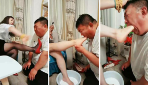 乐爷 黑丝高跟玩虐下属犬 舌头清理鞋子裸足 (下-字母网社区