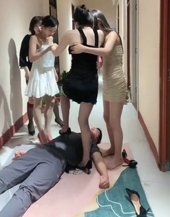 nvwang64377-3.jpg