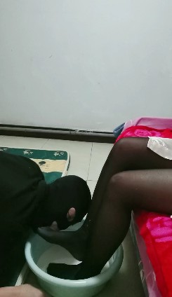 nvwang65696-2.jpg