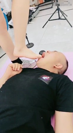 nvwang65830-3.jpg