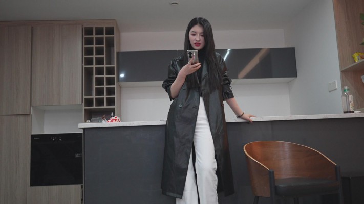 llye66303-1.jpg