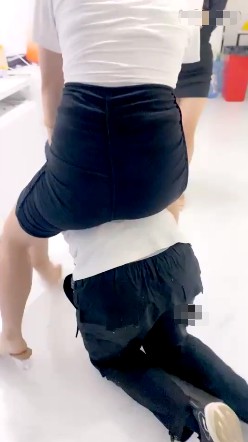 nvwang66658-3.jpg