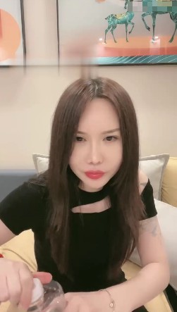 nvwang66907-2.jpg