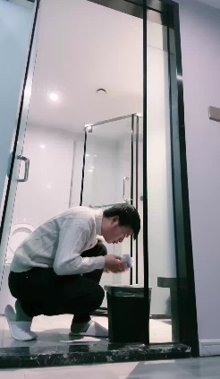 nvwang67566-1.jpg