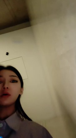 领主女S_黄金调教厕奴吃到满嘴屎一副要吐的样子视频下载插图1