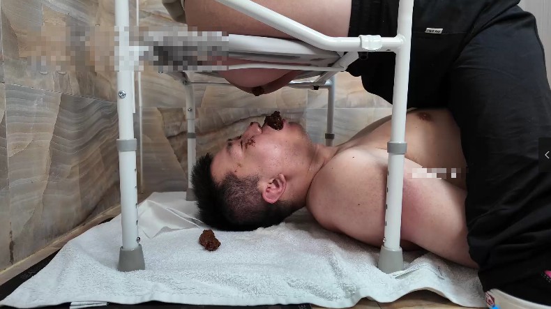 与精神小妹的那些事_被2女学生轮流当马桶用视频下载-字母网社区