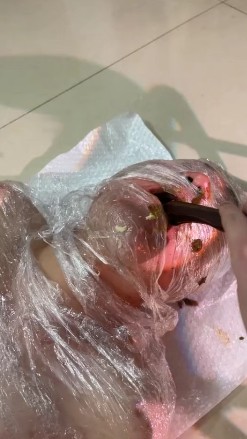 甜甜女王_木乃伊捆绑男奴踩着马桶身体赏赐黄金视频下载-字母网社区