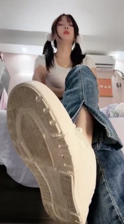 双马尾兔兔酱女王_第一视角口水黄金调教视频下载插图1