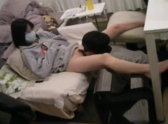 国产可爱学生妹_沙发享受狗奴口舌舔脚侍奉视频下载插图1