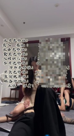 Models_素人双主调教两条家狗2_踩踏美腿绞杀视频下载-字母网社区