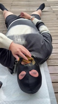 女王踩踏_骑马训狗菊花对嘴赏黄金可惜没有完吞视频下载-字母网社区