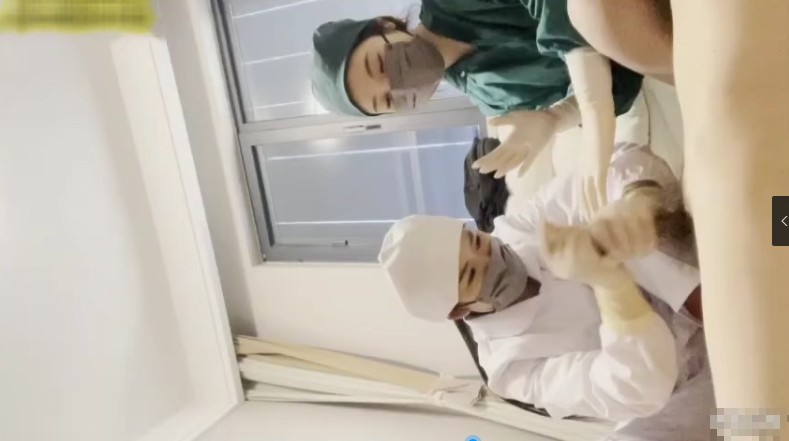 双护士S_医疗调教龟头责备强行手撸连续两次榨射视频下载插图1