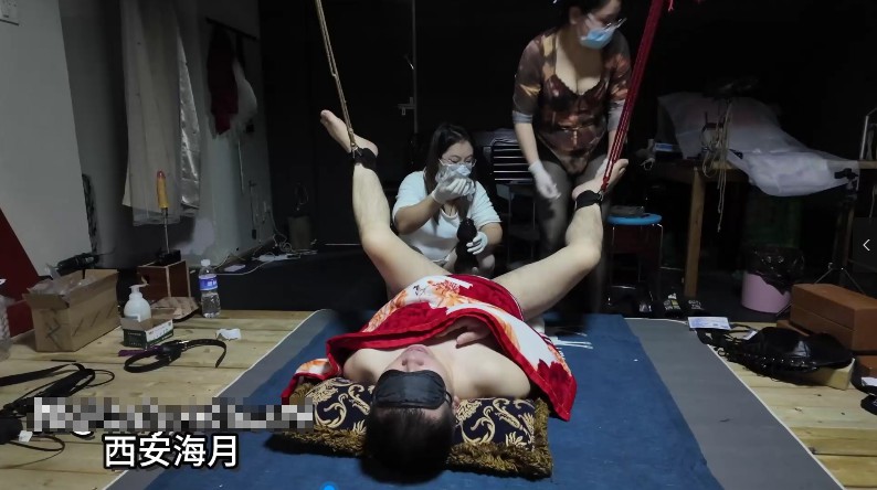 西安海月双主_双脚吊绑贱奴强制坐脸窒息调教视频下载-字母网社区