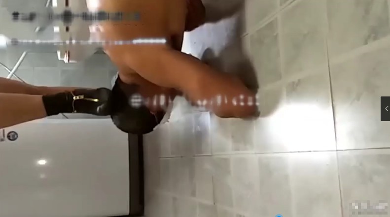 黑衣明纱女王_19分钟调教成都马桶吃黄金视频下载-字母网社区