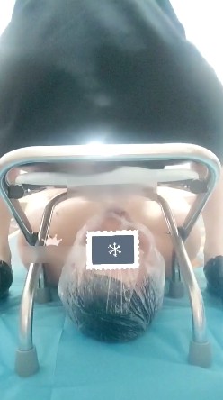 黑衣女王5分钟黄金赏赐_手抓大便强塞狗嘴吞咽视频下载插图2