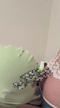 M男人脸炮台侍奉小神情侣主爱爱_口服阴毛龙种视频下载插图2